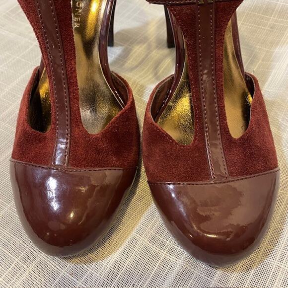 Etienne Aigner Burgundy Suede and Patent Leather T Strap Heels Womens 6 - Picture 6 of 10
